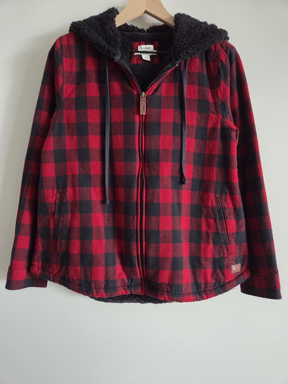 L.L. Bean Relaxed Fit Buffalo Plaid Sherpa Lined Hooded Jacket Womens Size Small - Picture 2 of 10